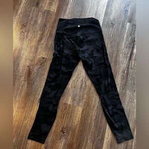 Like new Lululemon Align Camo Leggings